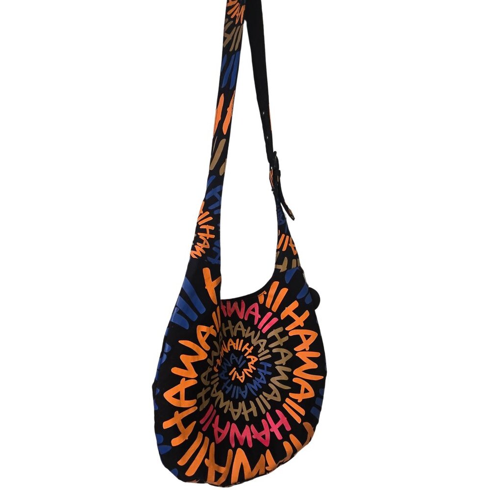 Robin Ruth Boho Crossbody Bag – Hawaii swirl circle pattern print
